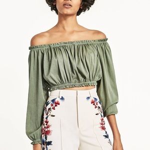 Zara Off the shoulder Cropped top